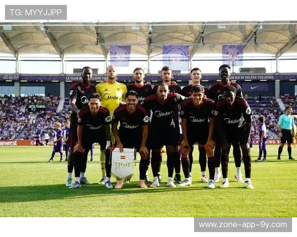 塞维利亚准备引入英冠最稳中卫，重塑防线新传奇