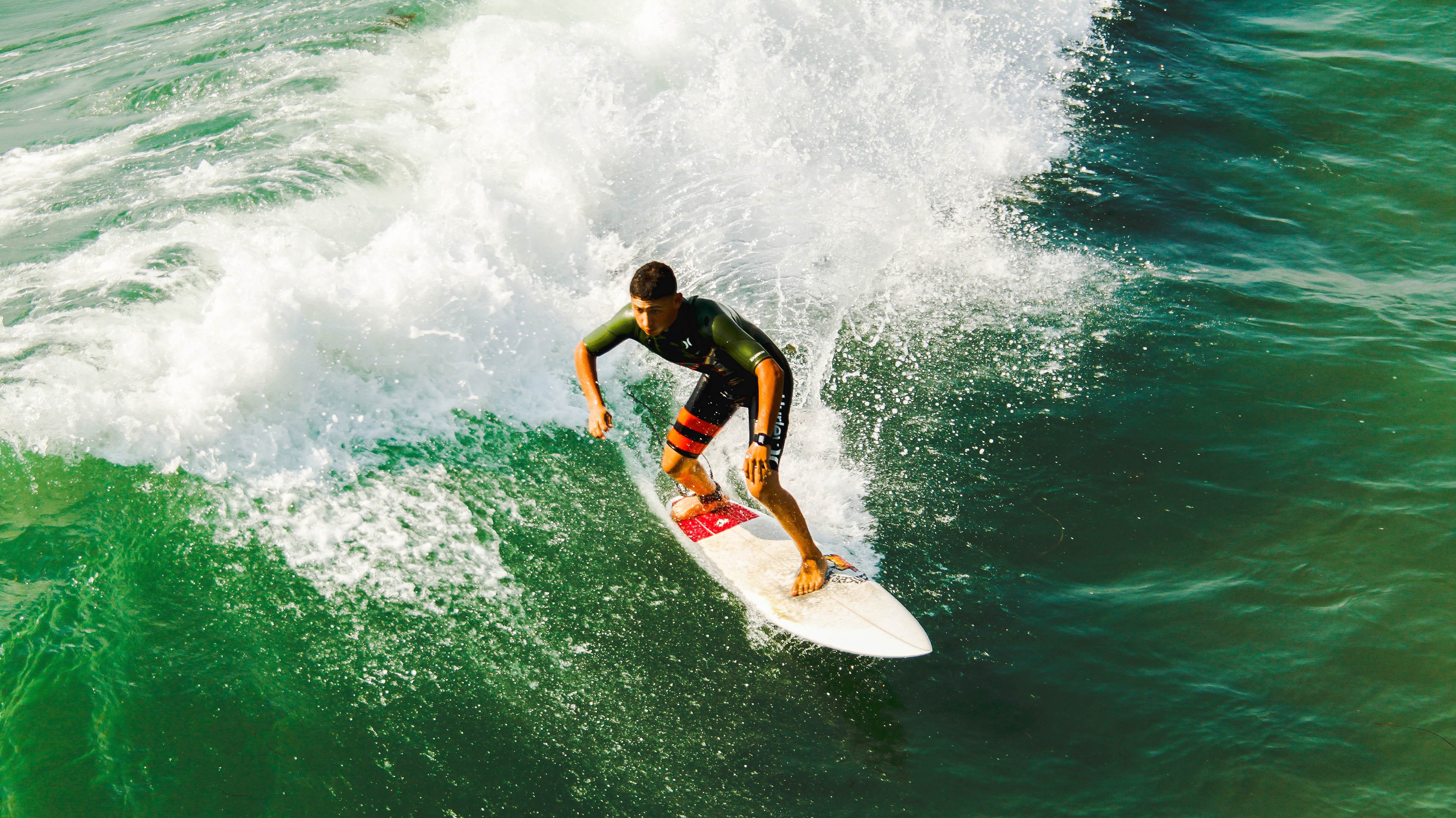 “霍斯特挑战世界顶级防守,助力南非羚羊队战胜强敌”