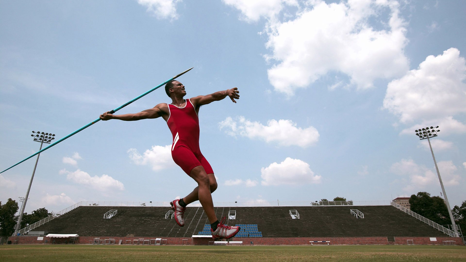 足球运动员取证体系完善，职业发展更有保障，足球运动员证件