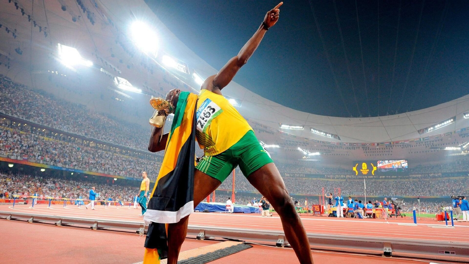 世界杯：中场休息更衣室纪录曝光 主帅“咆哮式”动员震慑全队